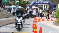 Begini Sistem dan Biaya Sewa Baterai Motor Listrik VinFast
