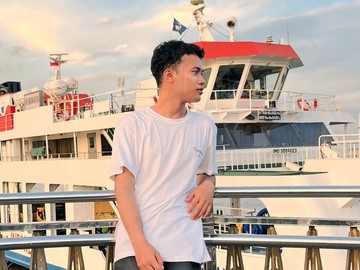 Dari Gaming ke Tarik Suara, Kreator Falintino Rilis Debut Di Balik Layar