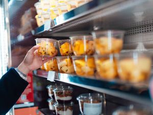 71% Gen Z Pilih Camilan Praktis Dibanding Makanan Tradisional