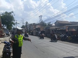 Pemotor di Palembang Tewas Terlindas Truk Usai Jatuh dari Motor