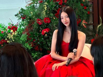 Cantiknya Suzy Pamer Rambut Indah Saat Jadi Bintang Iklan Sampo