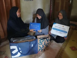 Dibesarkan Ibu Single Parent, Alifia Tembus UGM dan Raih Beasiswa Kuliah
