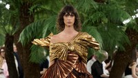 Dior Couture Fall/Winter 2026-2027, Gaun Mewah Sarat Eksperimen Artistik