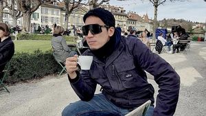 Seru! Desta Mahendra Rayakan Ultah Anak hingga Momen Ngopi di Swiss