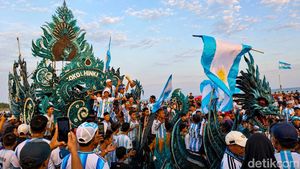 Euforia Fans Argentina Sambut Final Piala Dunia 2026 di Dermaga Pamekasan