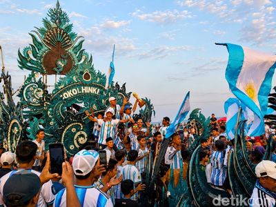 Euforia Fans Argentina Sambut Final Piala Dunia 2026 di Dermaga Pamekasan
