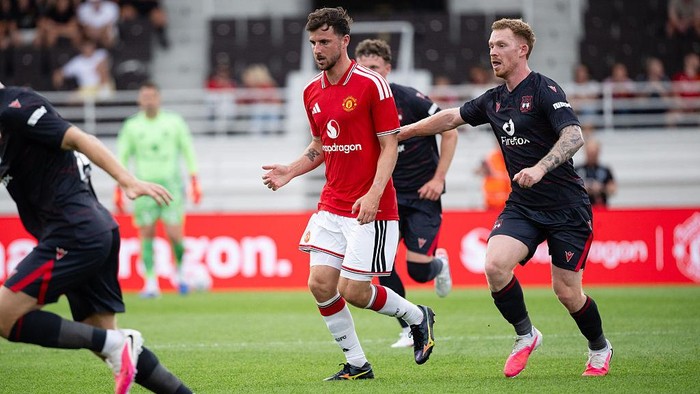 HELSINKI, FINLAND - JULY 18:   Mason Mount of Manchester United in action during the pre-season friendly match between Manchester United and AFC Wrexham at Helsingin Olympiastadion on July 18, 2026 in Helsinki, Finland. (Photo by Ash Donelon/Manchest