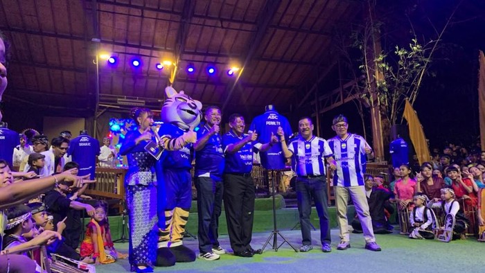 Prosesi pengumuman Mariano Peralta sebagai pemain Persib.