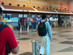 5 Penerbangan di Bandara SMB II Palembang Terdampak Erupsi GAK
