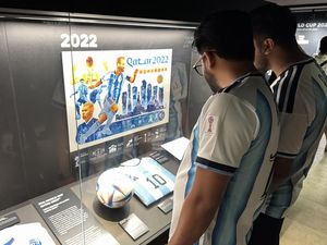 Surga Pecinta Sepak Bola, New York Pajang Memorabilia Piala Dunia dari 1930 hingga 2022