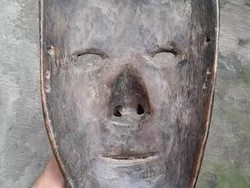 Mengenal Topeng Loncek, Warisan Leluhur Dayak Kanayatn dari Kubu Raya