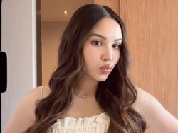 Alyssa Daguise Bagikan Tutorial Makeup Simple Glam, Aura Mahmud Bikin Terpana