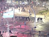 Video: Argentina Gagal Juara Piala Dunia, Fansnya Rusuh di Buenos Aires