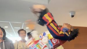 IShowSpeed Pamer Backflip saat Bertemu BTS di Backstage Piala Dunia