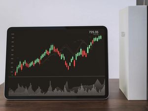 DEWA Perluas Portofolio Bisnis, ASII Mulai Program Buyback Rp 8 Triliun