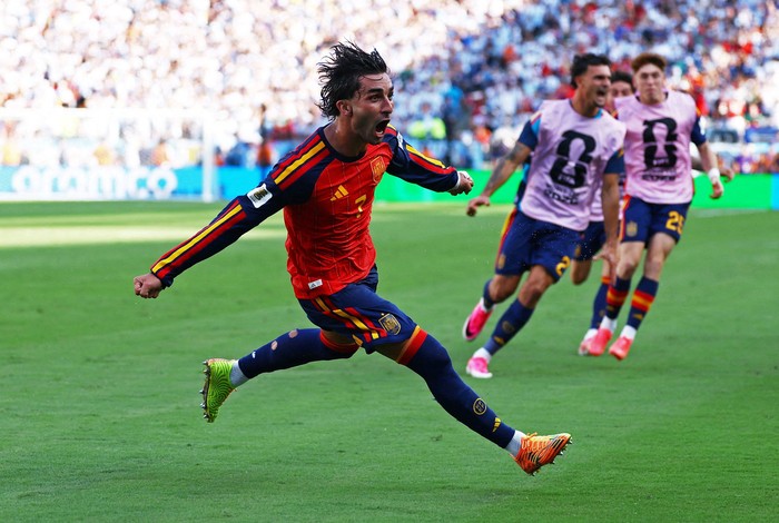 Soccer Football - FIFA World Cup 2026 - Final - Spain v Argentina - New York/New Jersey Stadium, East Rutherford, New Jersey, U.S. - July 19, 2026 Spain's Ferran Torres celebrates scoring their first goal REUTERS/Kai Pfaffenbach TPX IMAGES OF THE DAY