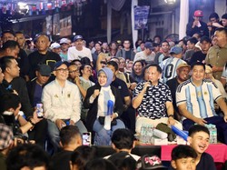 Nobar Pildun di Menteng Tenggulun, Mendagri Tekankan Semangat Kebersamaan