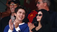 Kylie Jenner dan Timothee Chalamet Pamer Kemesraan di Final Piala Dunia 2026
