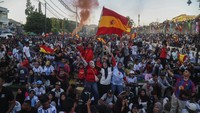 Lautan Suporter Spanyol Padati Benteng Oranje