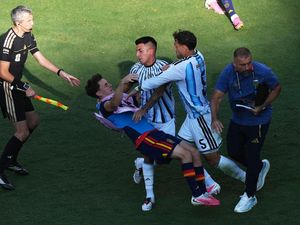 Spanyol Parade Juara Piala Dunia, Yamal Usul Duel Tinju Paredes Vs Gavi
