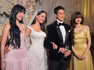 Pesona Lisa BLACKPINK di Pernikahan Nadech-Yaya, Unreal Bak Princess