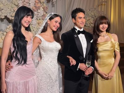 Pesona Lisa BLACKPINK di Pernikahan Nadech-Yaya, Unreal Bak Princess