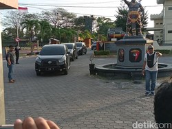 Bupati Lombok Barat Diterbangkan ke Jakarta Usai Terjaring OTT KPK
