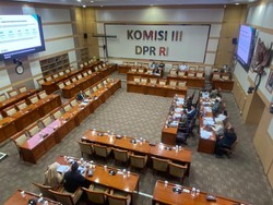 Rapat Komisi III DPR, Peneliti Jelaskan Urgensi Pengesahan RUU Perampasan Aset