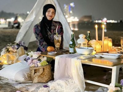 Sajidah Halilintar Rayakan Ultah di Pantai hingga Makan di Resto Korea
