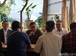 Ramai Mal Dipagari di Surabaya, Hasto Singgung Kasus Nepal