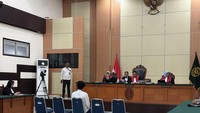 Sopir Taksi Online yang Disewa Terdakwa Culik-Bunuh Kacab Bank Divonis Bebas