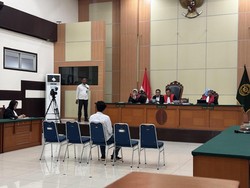 Sopir Taksi Online yang Disewa Terdakwa Culik-Bunuh Kacab Bank Divonis Bebas