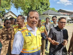 Iqbal Minta Publik Tak Hakimi Bupati LAZ Usai Kena OTT KPK