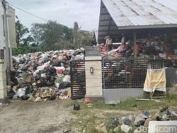 Sampah Meluber di TPS3R Sempidi Badung, Warga Keluhkan Bau Menyengat