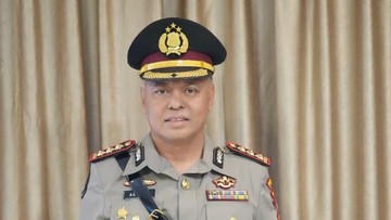 Kapolda Riau Lantik Kabid Humas Baru Kombes Akmadi