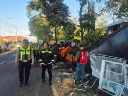 Kecelakaan Beruntun di Depan Sekolah Rakyat Wonosobo, 1 Orang Tewas
