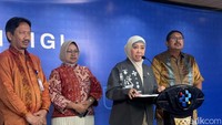 Menkomdigi Meutya Sahkan Pemenang Lelang Frekuensi 700 MHz dan 2,6 GHz