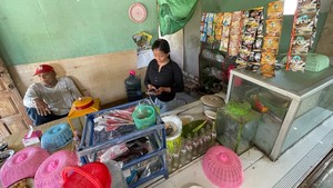 Warung Lontong di Pati Kena Retribusi Rp 840 Ribu Omzetnya Cuma Segini