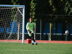 PSIS Datangkan Kiper Reky Rahayu dari PSMS Medan