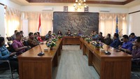 Membeludak, 1.230 Peserta Ramaikan Lomba Perahu Layar Mini Lovina Festival