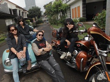 REBORN Kembali Lewat FATHER, Lagu Rock Emosional dari Kisah Nyata
