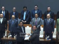 Video: Momen Pengesahan RUU Pusat Finansial Internasional Indonesia Jadi UU