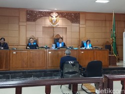 Ahli PTUN: Proyek Lift Kaca Berizin Tak Bisa Dihentikan Sembarangan
