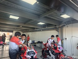 Veda Ega dan Mario Aji Jajal Sirkuit Mandalika