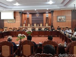 Sopir Logistik Protes Macet Gilimanuk, Tolak Dermaga Pindah ke Celukan Bawang