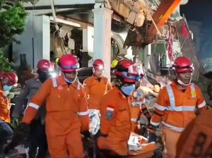 1 Korban Tewas Ditemukan di Reruntuhan Ledakan Rumah Grand Polonia Medan
