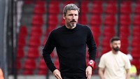 Van Bommel Latih Belgia, Courtois: Reputasinya...