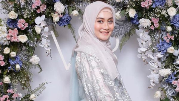 Ayu Pratiwi Umumkan Telah Menikah