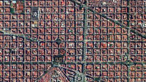 Rahasia Tata Kota Barcelona Kotak-kotak, Ternyata Bukan Kebetulan