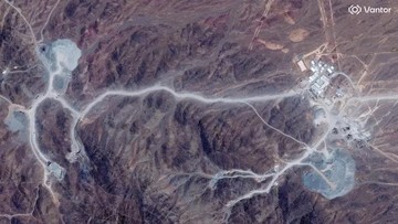 Trump Ancam Bombardir Gunung Pickaxe di Iran, Apa Pentingnya?